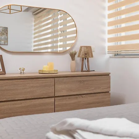 Premium Luxury Living Apartment